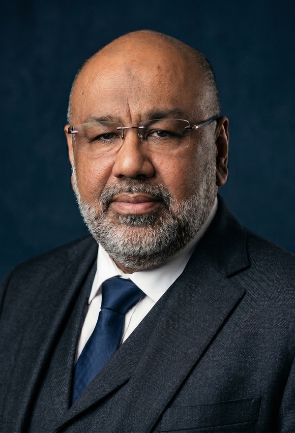 Dr. Sohail Munir